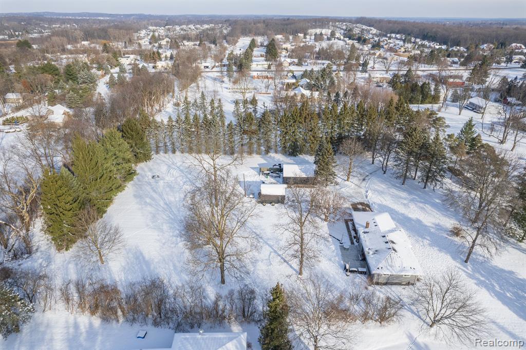 4852 MEADOWBROOK Lane, Lake Orion, MI — Photo 44