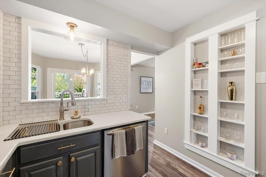 4472 Hunters Circle E, Canton, MI 48188 — Photo 10