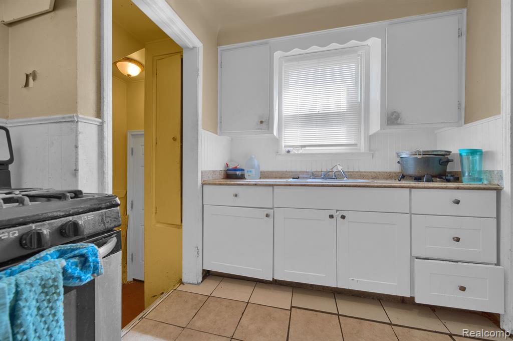 5540 MARSEILLES Street, Detroit, MI 48224 — Photo 7