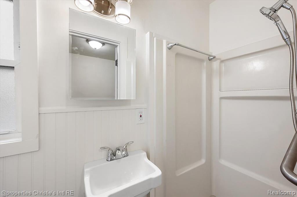 5 Second Street, Mount Clemens, MI 48043 — Photo 22