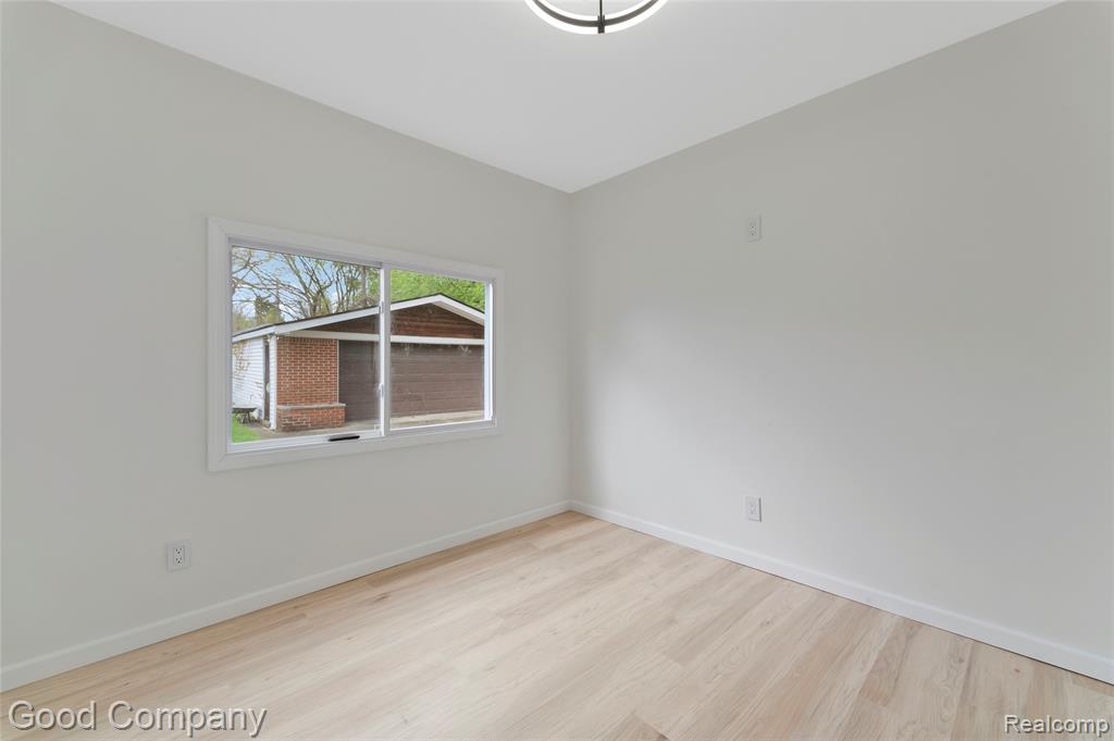 13517 Pembroke Avenue, Detroit, MI 48235 — Photo 15
