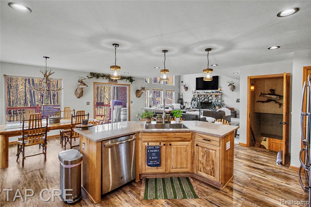 6417 Foxhollow Court, East China, MI — Photo 8