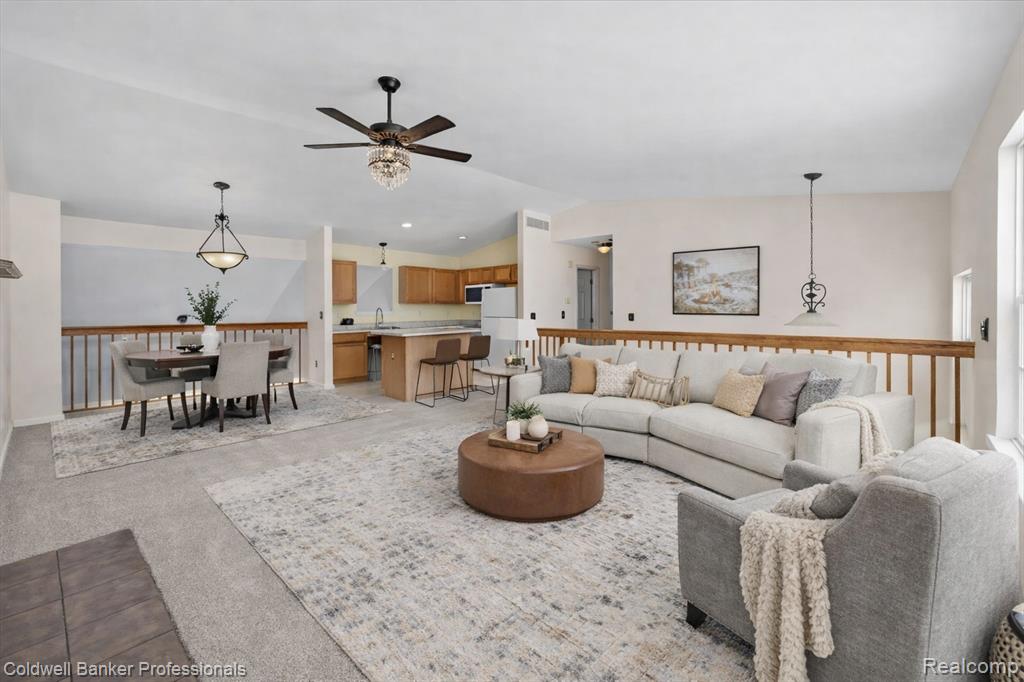 639 Andover Woods Drive, Fenton, MI 48430 — Photo 5