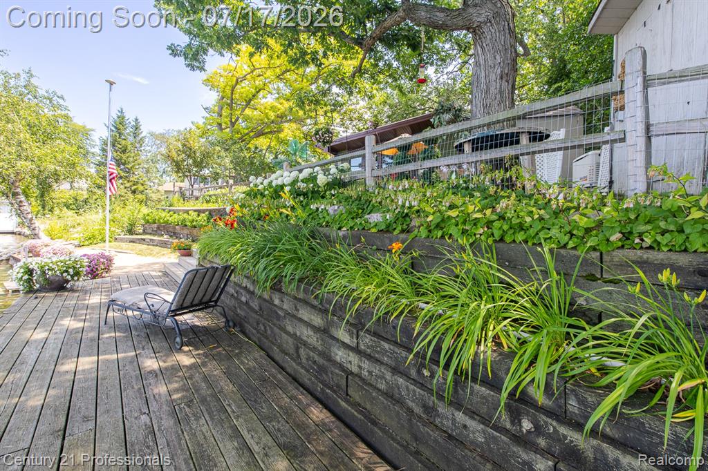 420 Bellevue Avenue, Lake Orion, MI 48362 — Photo 24