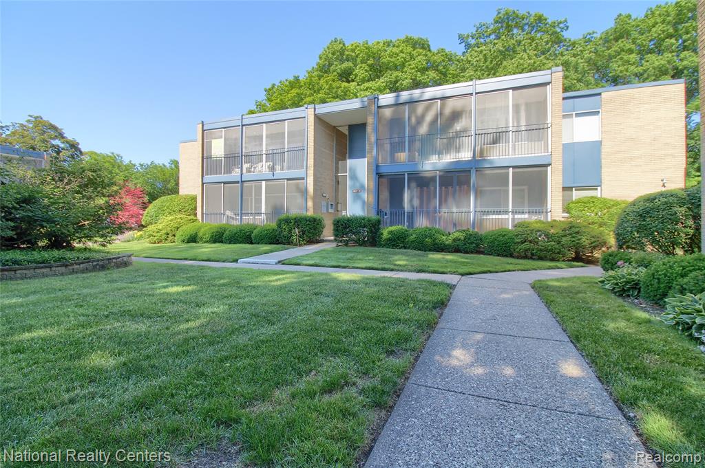 16547 Middlebelt Road, 6, Livonia, MI 48154 — Photo 3