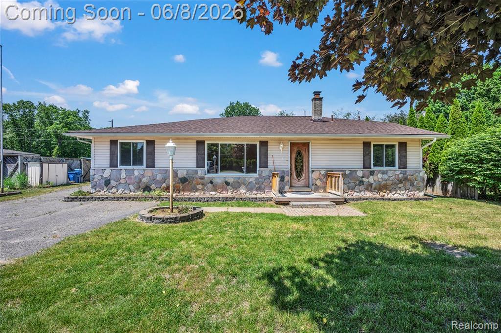 730 BOGIE LAKE Road, White Lake, MI 48383 — Photo 2