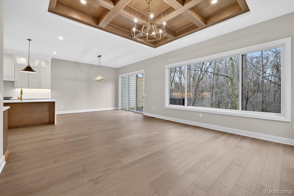 546 Maplehill Road, Rochester Hills, MI 48306 — Photo 17