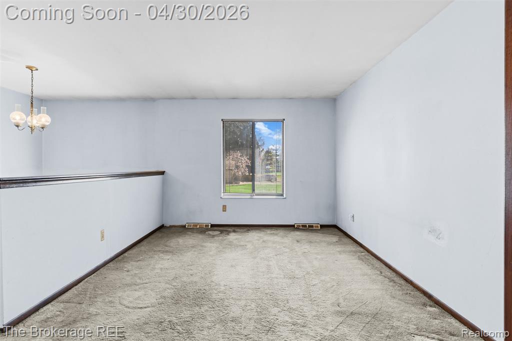 5380 Prentis Road, Waterford, MI 48327 — Photo 10