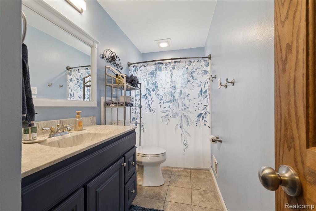 7474 Lathers Street, Westland, MI — Photo 19