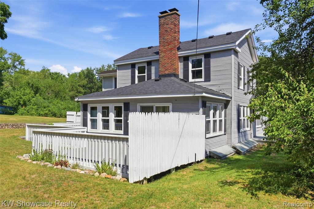 2220 Wixom Road - Photo 3