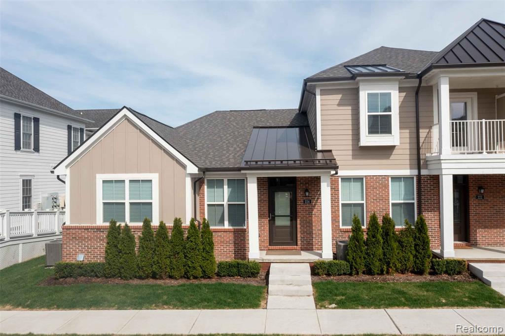 224 Jotham Avenue, Auburn Hills, MI 48326 — Photo 2