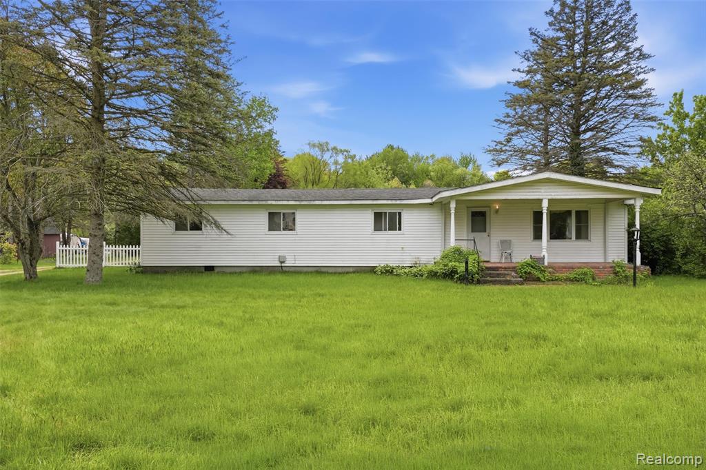 43625 Harris Road, Belleville, MI 48111 — Photo 3