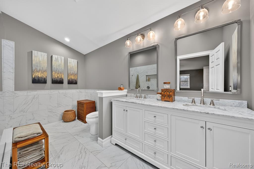 2227 Pine Bluffs Court, Highland, MI — Photo 13