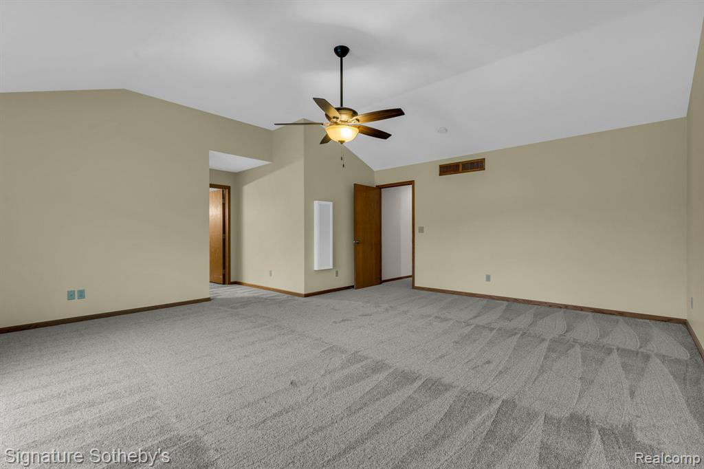 9019 HILLVIEW Lane, Jackson, MI 49201 — Photo 27