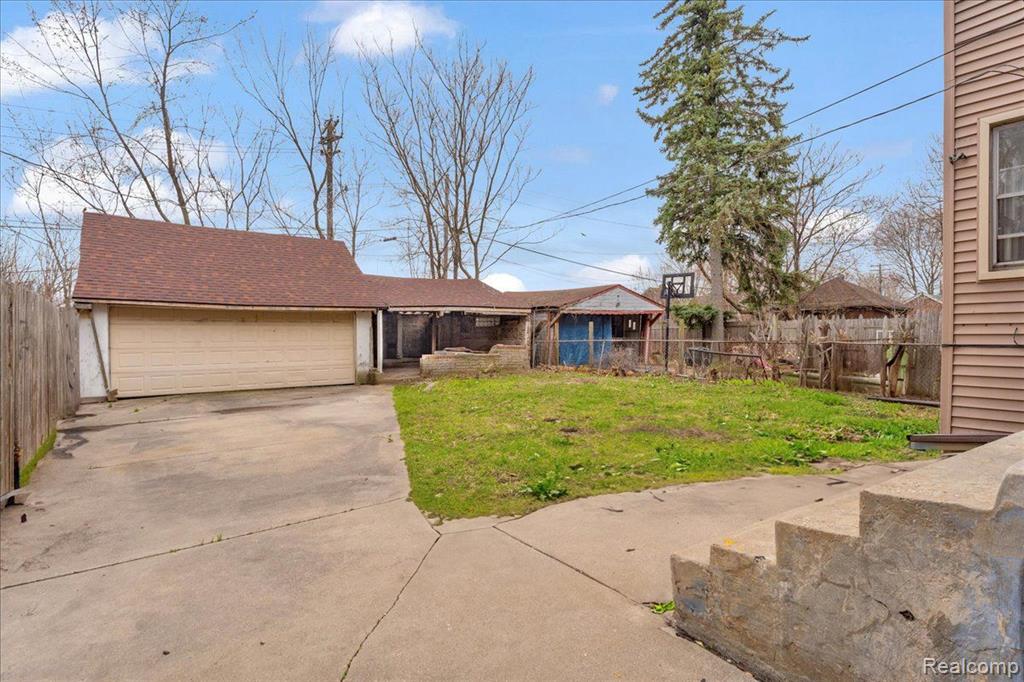 1419 Atkinson Street, Detroit, MI 48206 — Photo 40