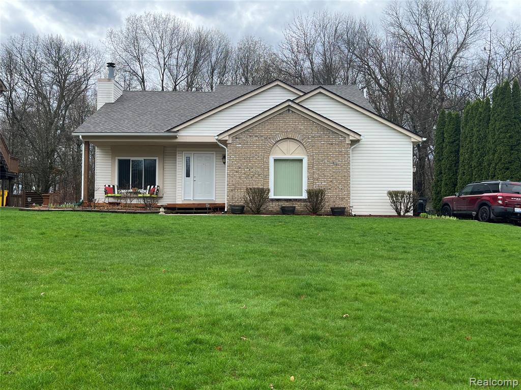 2125 Somerville Drive, Oxford, MI 48371 — front exterior