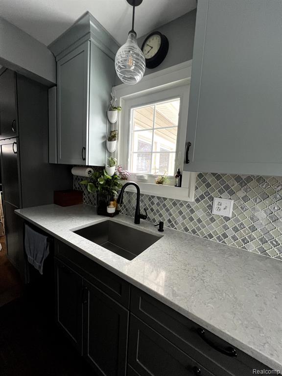 717 W 12 MILE Road, Royal Oak, MI 48073 — Photo 14
