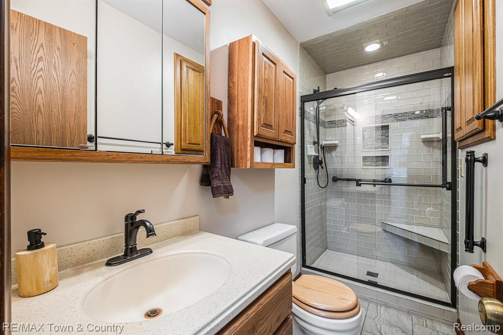 8401 Bellechasse Drive, Davison, MI 48423 — Photo 10