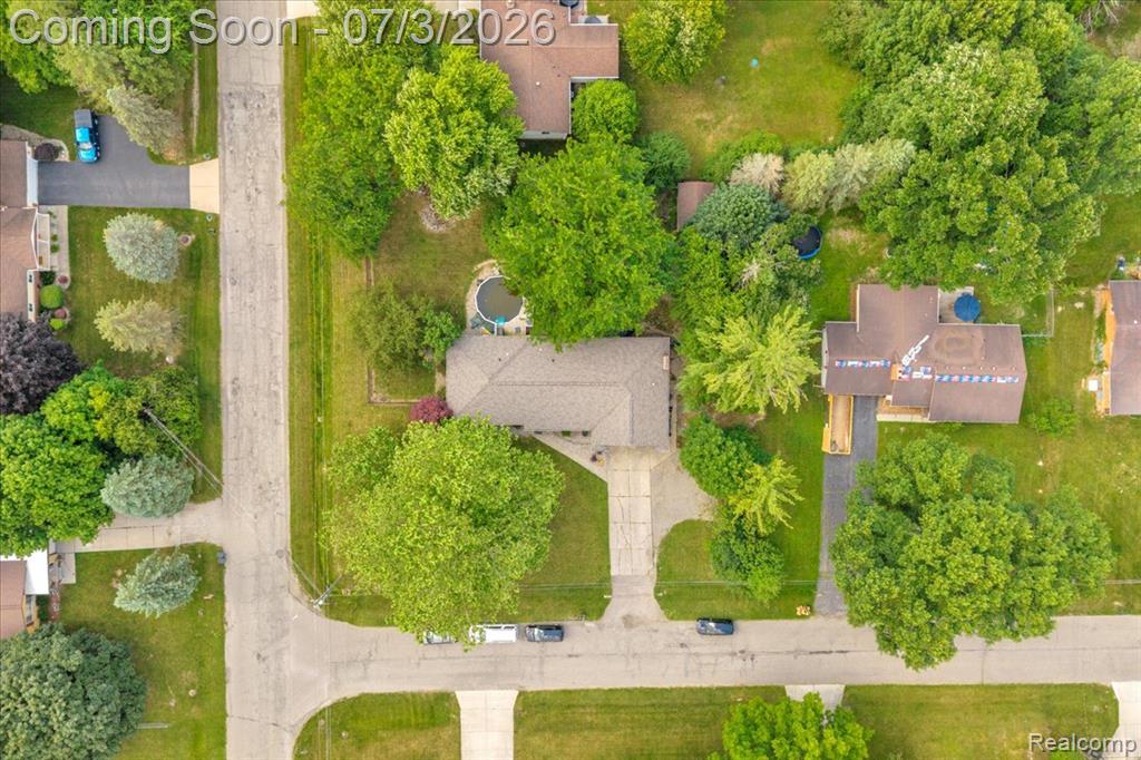 6514 Luanne Drive, Flushing, MI 48433 — Photo 32