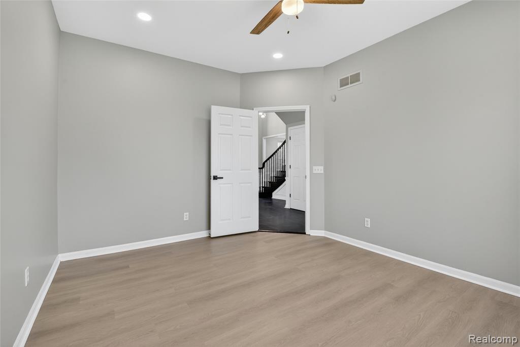 8862 Prairie Street, Ypsilanti, MI 48197 — Photo 18