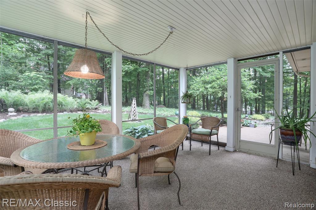 45100 Thornapple Lane, Northville, MI 48168 — Photo 26
