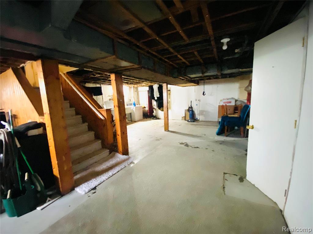 17334 Sprenger Avenue, Eastpointe, MI 48021 — Photo 23