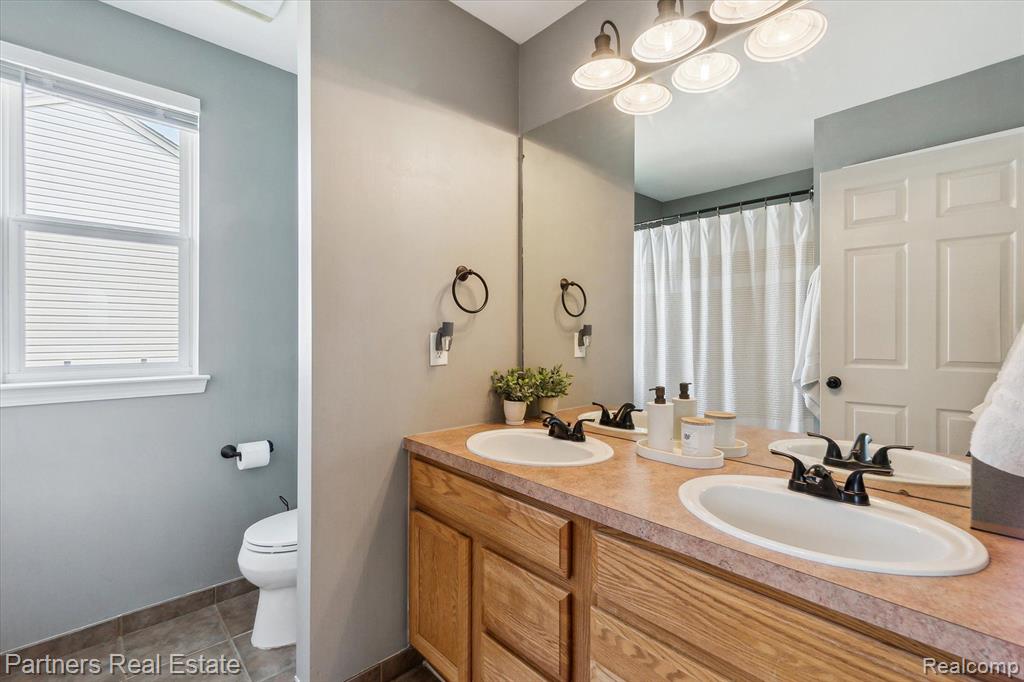 9955 W Avondale Circle, Ypsilanti, MI 48198 — Photo 20