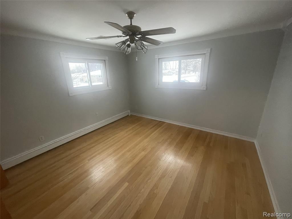 980 Indiana Avenue, Marysville, MI 48040 — Photo 21