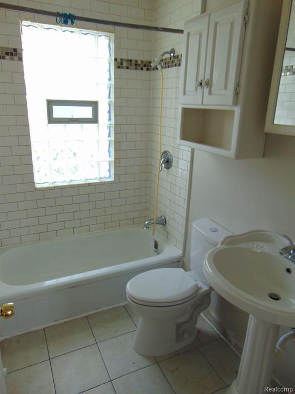 8454 SHERMAN Avenue, Warren, MI 48089 — Photo 10