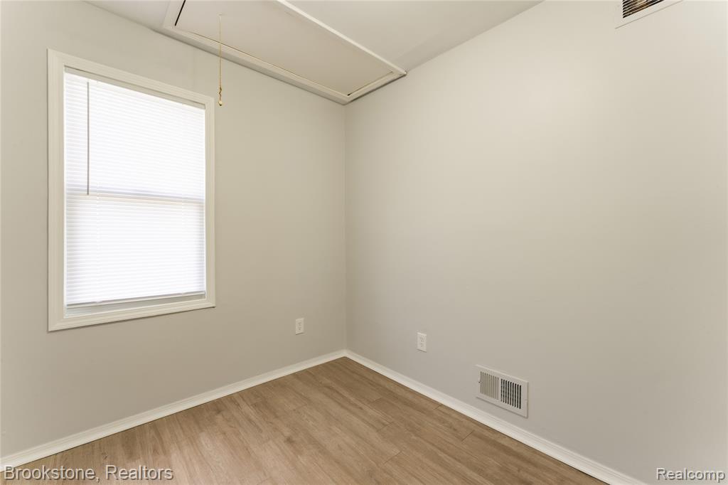 524 Luther Avenue, Pontiac, MI 48341 — Photo 10