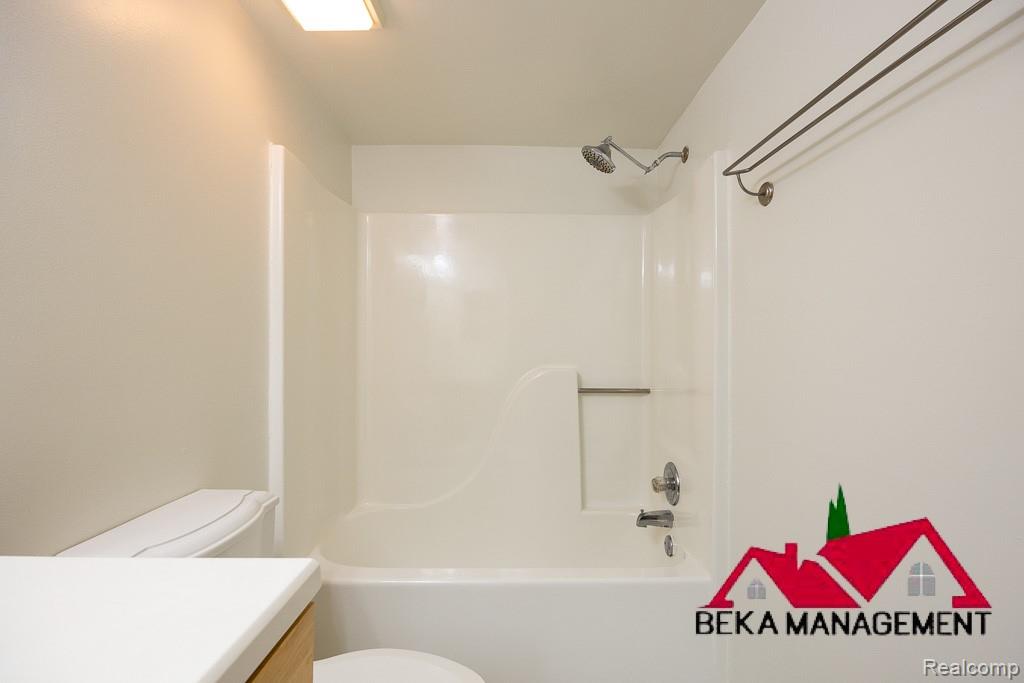 127 Fieldcrest Street, Ann Arbor, MI 48103 — Photo 13