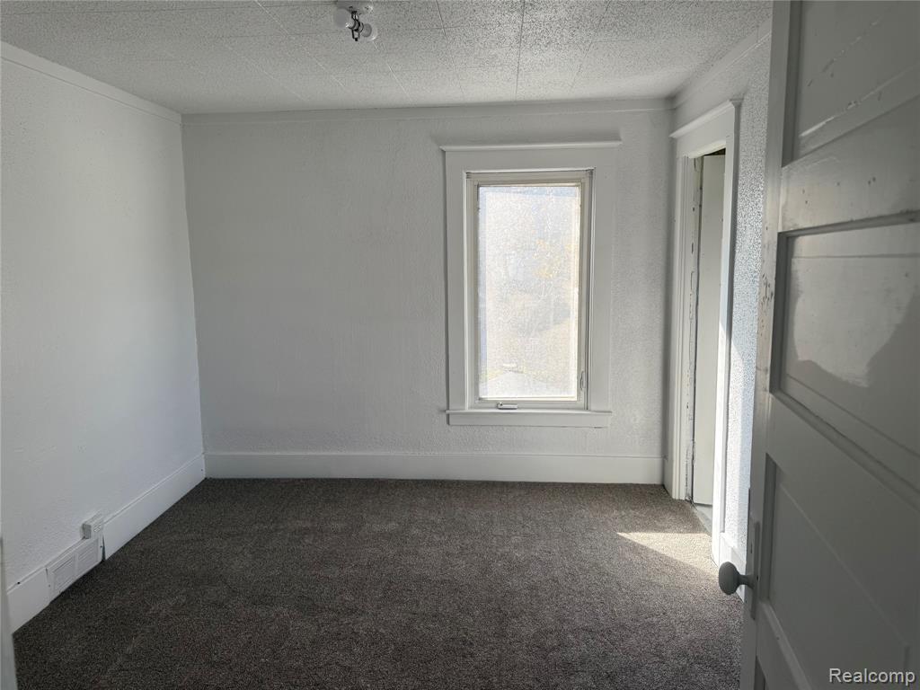 34 LIBERTY Street, Pontiac, MI 48341 — Photo 10