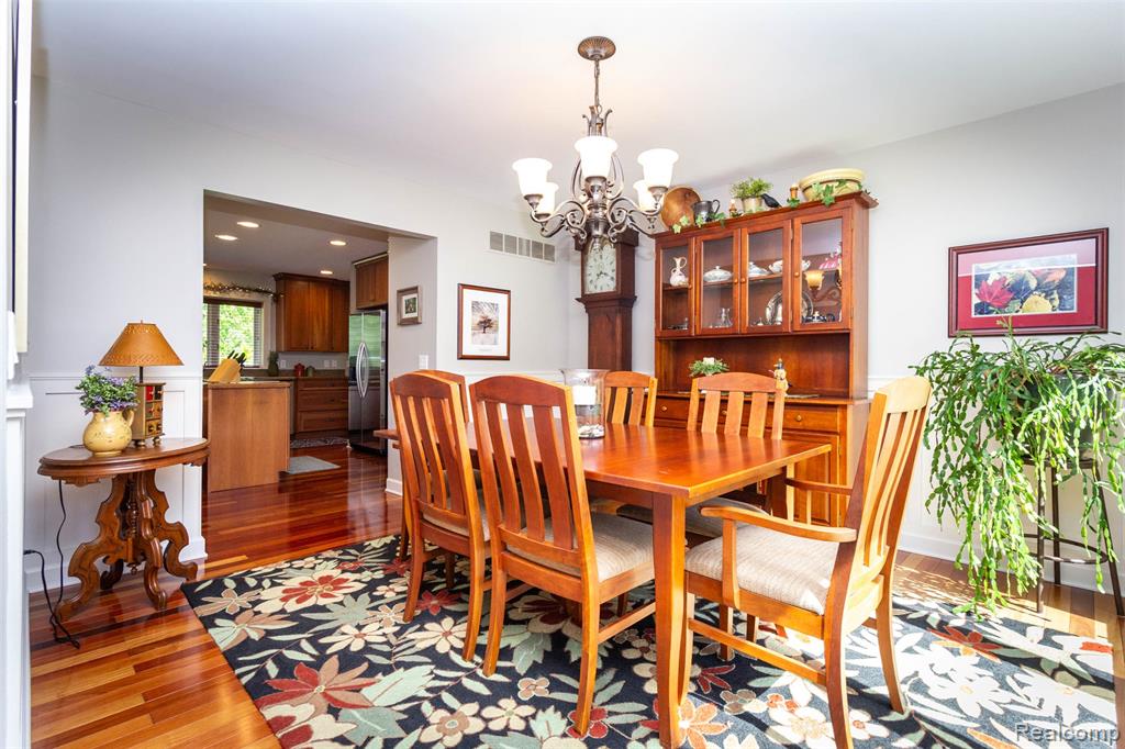 9887 Hadley Road, Clawson, MI 48348 — Photo 16