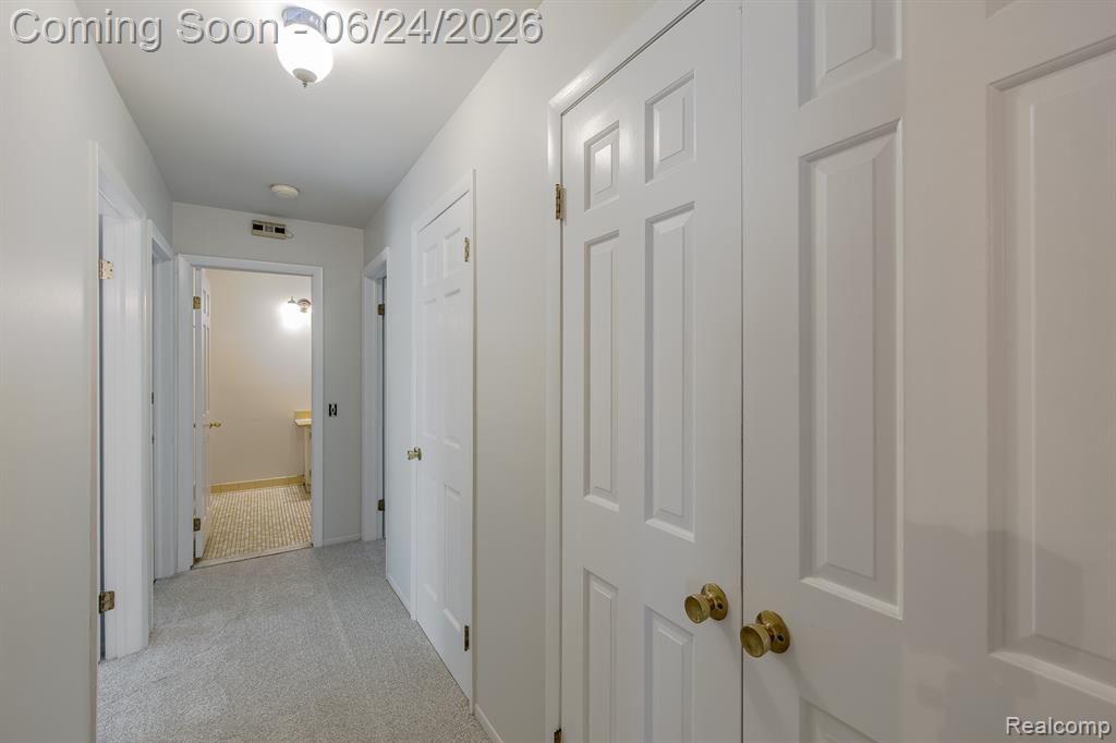 710 Basswood Drive, Rochester Hills, MI 48309 — Photo 25