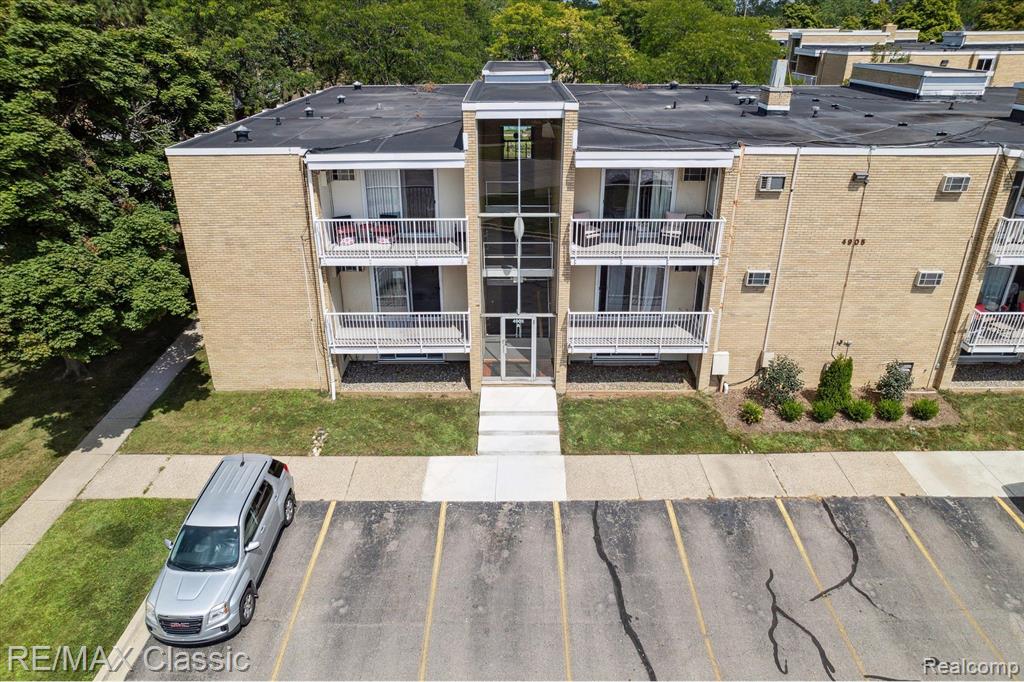 4905 CROOKS Road, A11, Royal Oak, MI 48073 — Photo 35