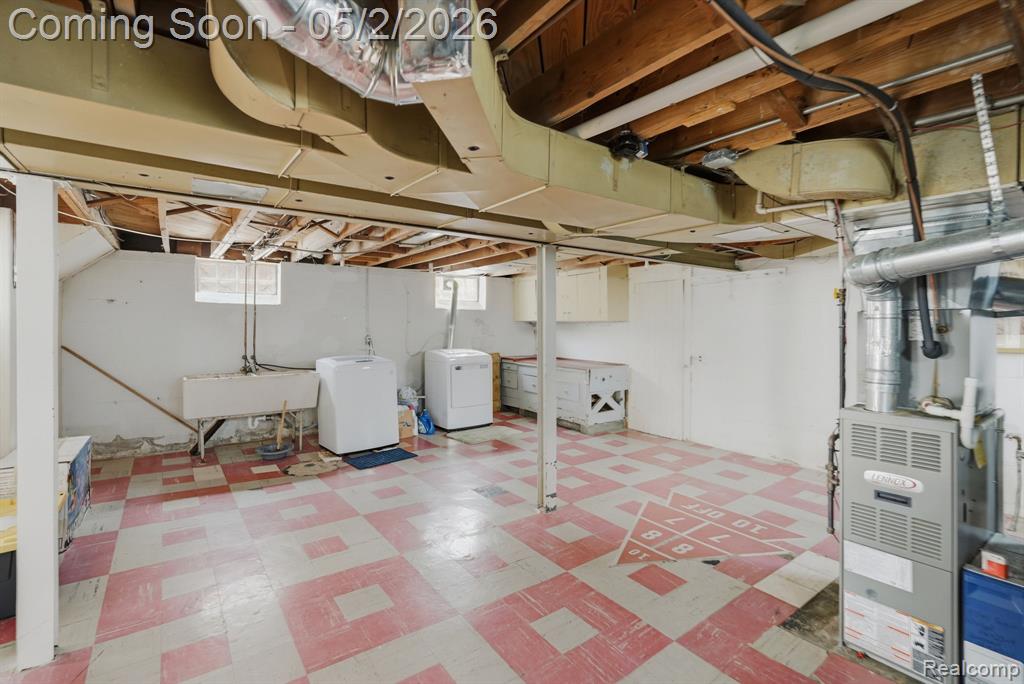 1857 Roslyn Road, Grosse Pointe Woods, MI 48236 — Photo 31