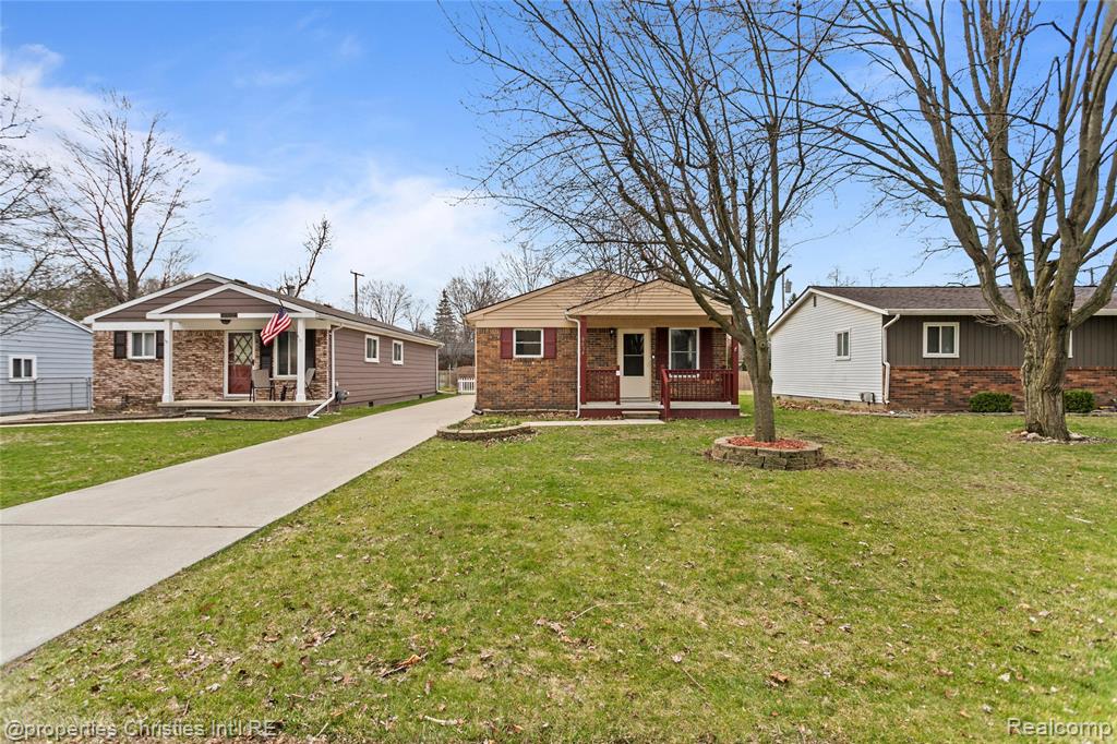 8834 Janis Street, Shelby Twp, MI 48317 — Photo 3