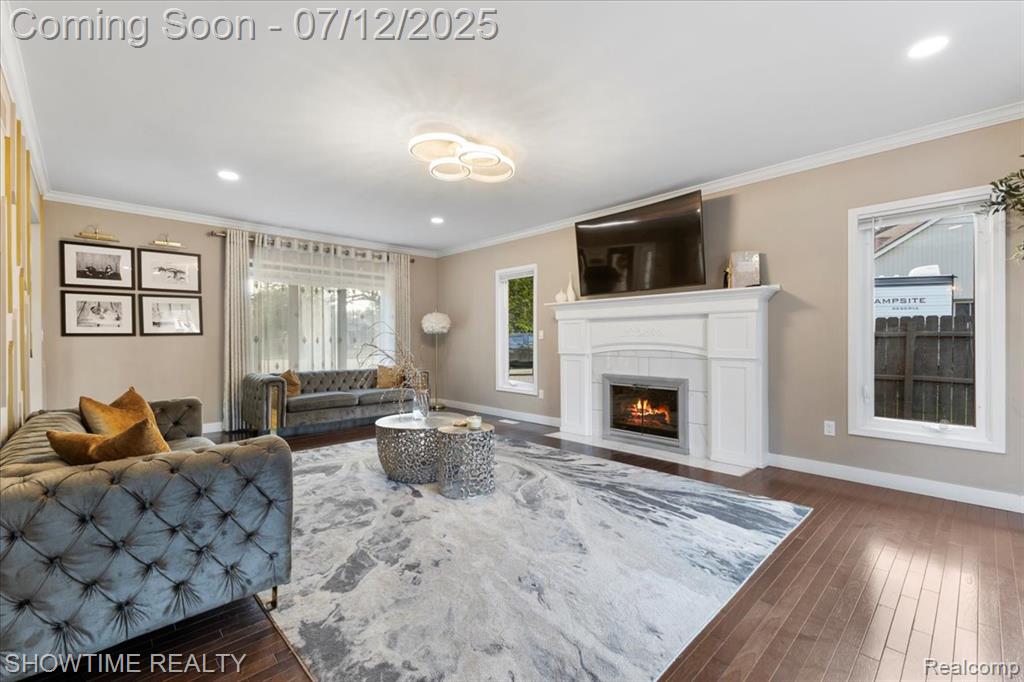 41741 Lore Court, Clinton Twp, MI 48038 — Photo 14