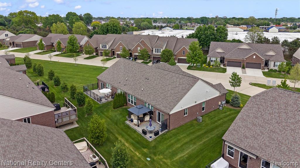 40605 Aster Court, Clinton Twp, MI 48036 — Photo 32