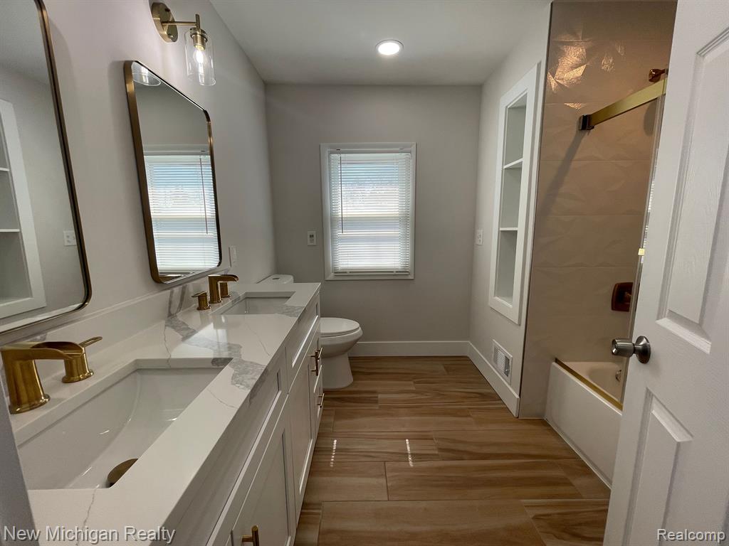 985 W Hazelhurst Street, Ferndale, MI 48220 — Photo 17
