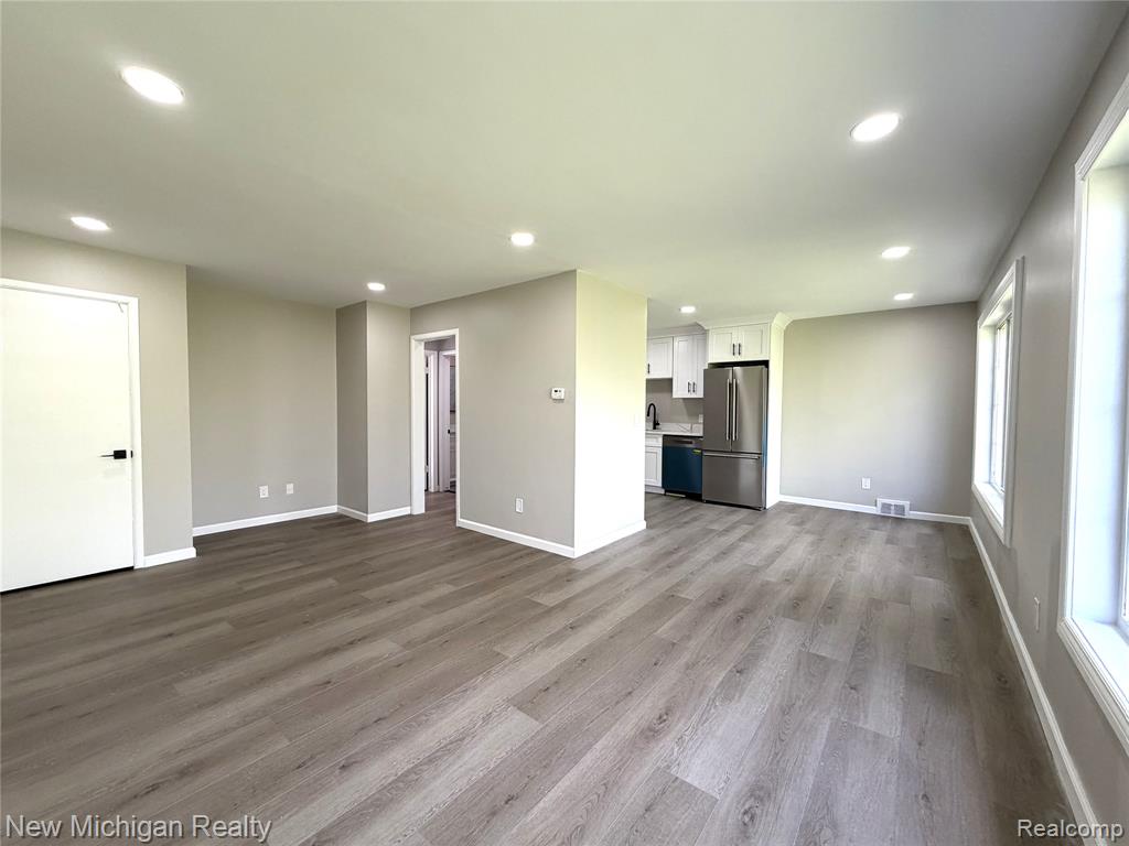 32718 Grand River Avenue, A4, Farmington, MI 48336 — Photo 3
