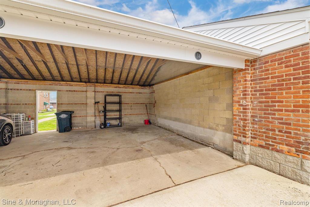 612 Cadieux Road, Grosse Pointe, MI 48230 — Photo 35