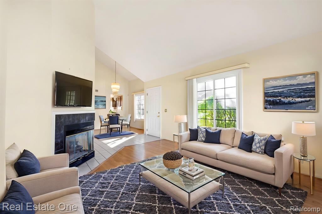 2588 Maple Forest Court, Wixom, MI 48393 — Photo 12