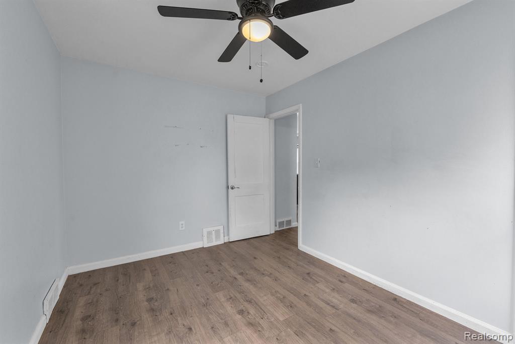 4148 Academy Street, Dearborn Heights, MI 48125 — Photo 17