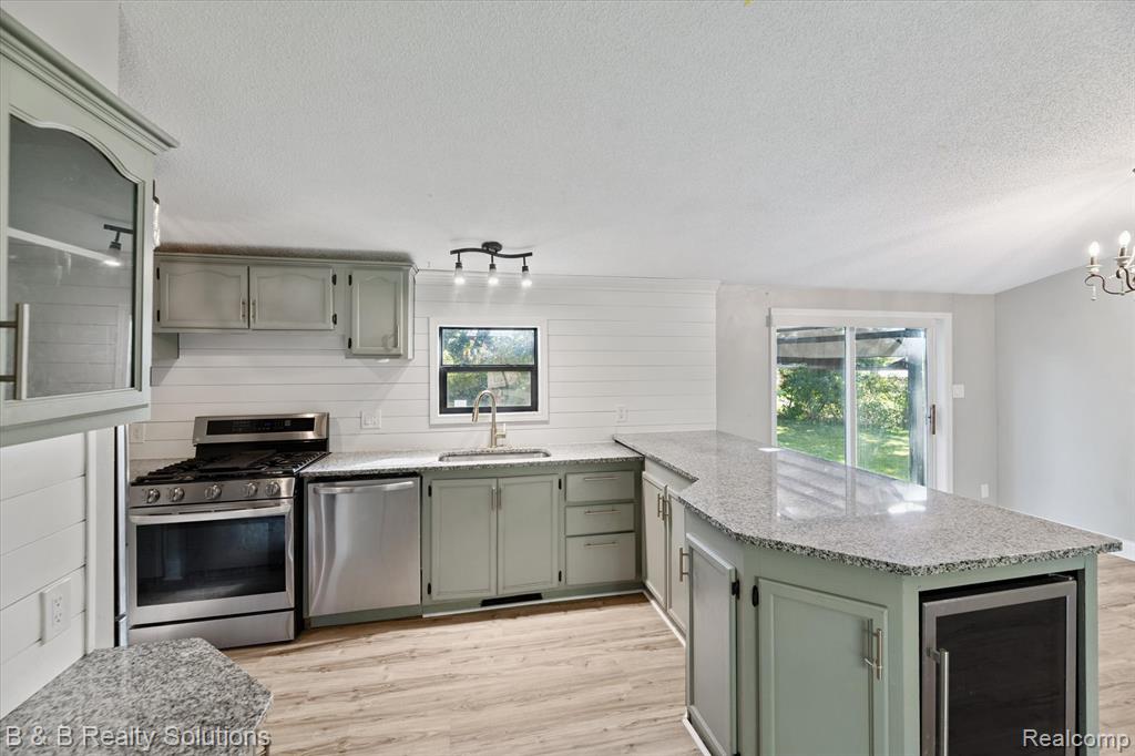 6692 JONES Road, North Branch, MI 48461 — Photo 14