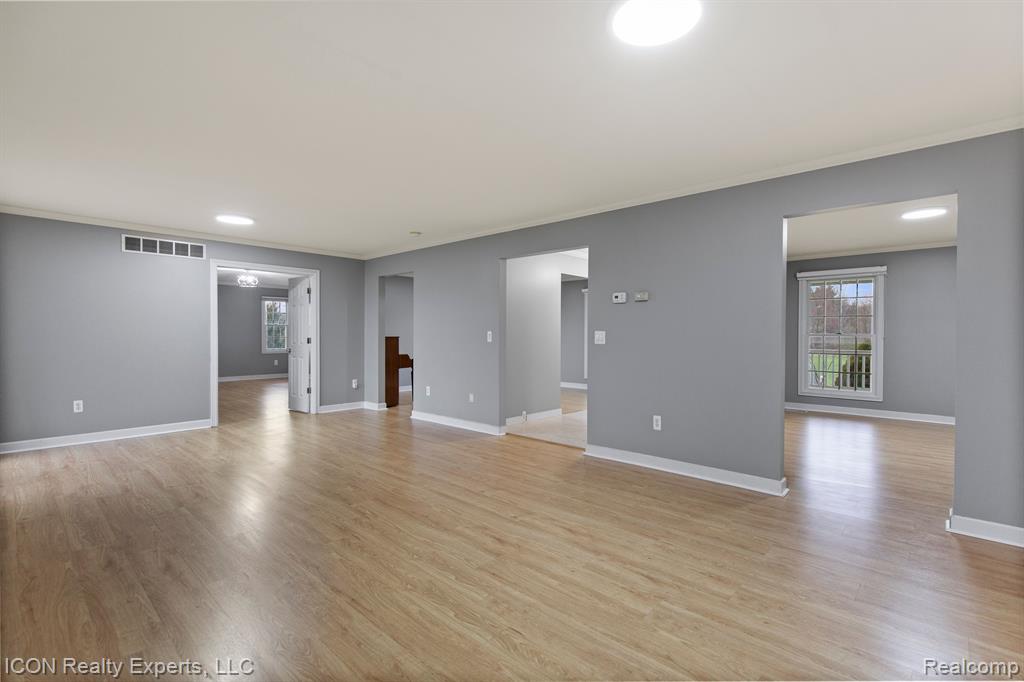 5580 HEGEL Road, Goodrich Vlg, MI — Photo 10