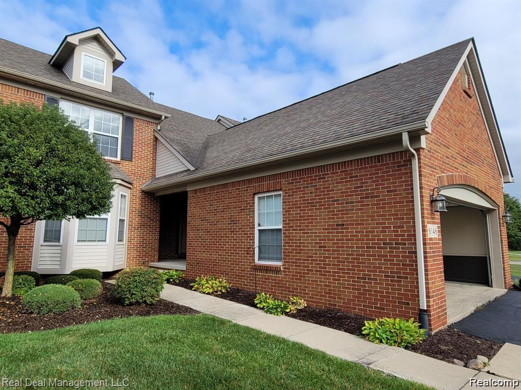 6146 Lone Oak Circle, Grand Blanc, MI 48439