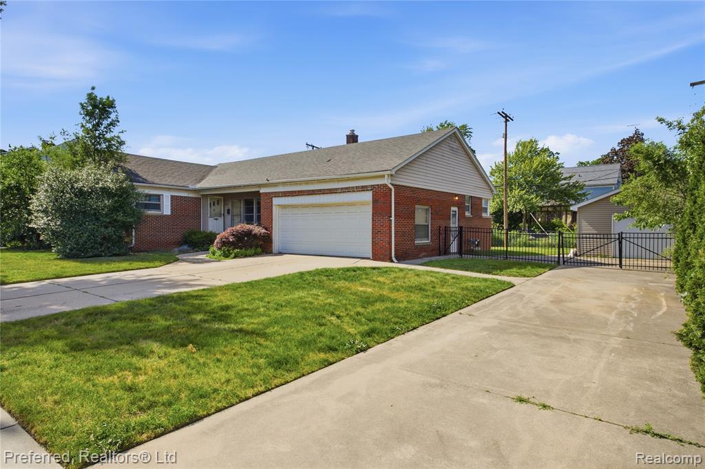 860 Palmer Street, Plymouth, MI 48170 — Photo 27