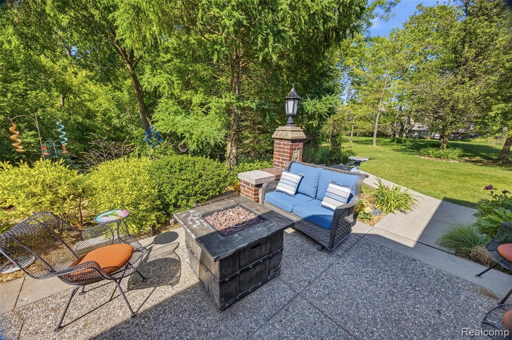 47041 Hidden River Circle N, Canton, MI 48188 — Photo 56