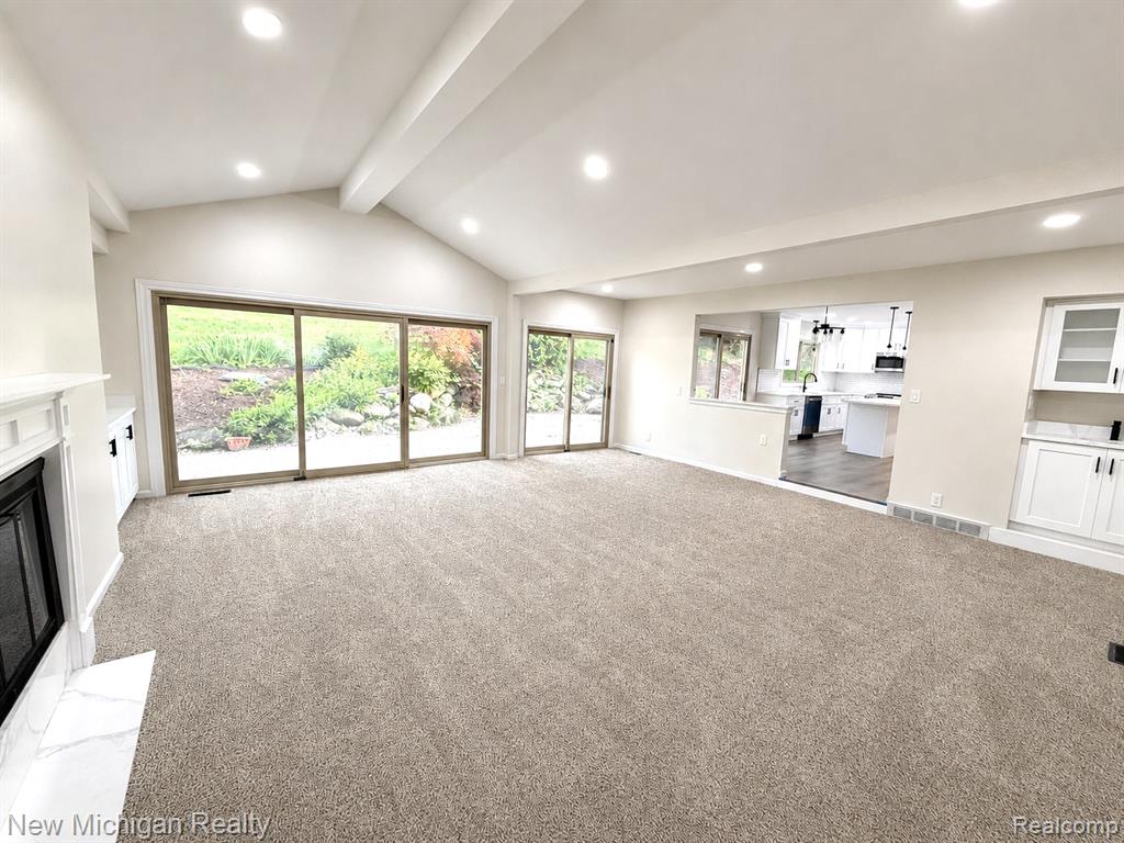 650 Deerfield Court, Rochester Hills, MI 48309 — Photo 16
